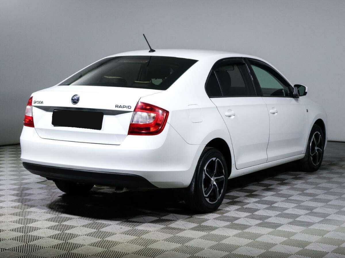 Купить Skoda Rapid с пробегом. Фото: #3