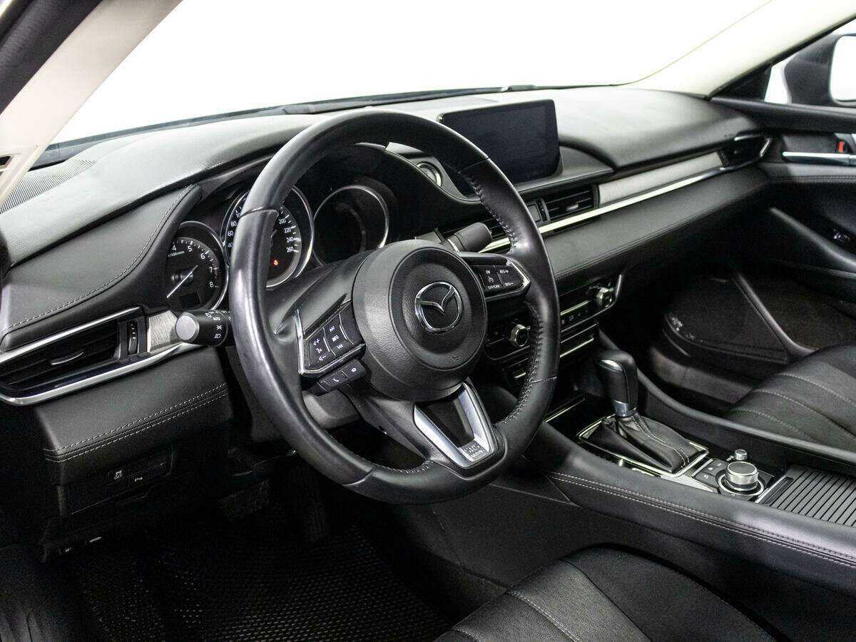 Купить Mazda 6 с пробегом. Фото: #10