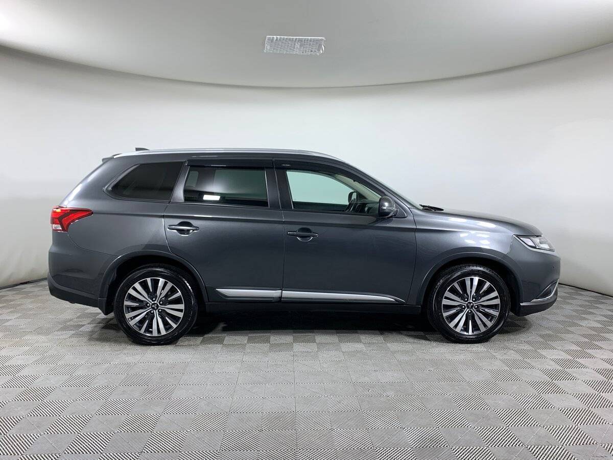Купить Mitsubishi Outlander с пробегом. Фото: #3