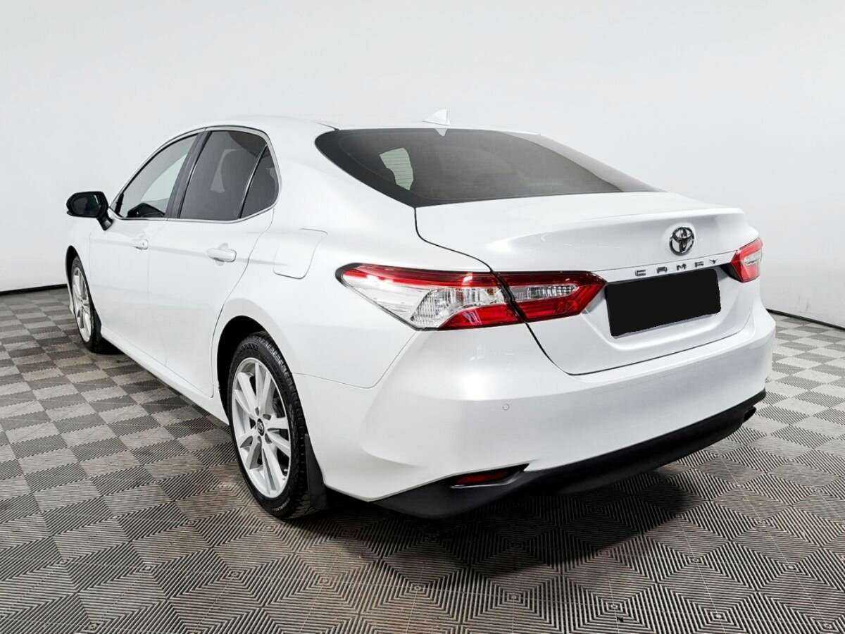 Купить Toyota Camry с пробегом. Фото: #6