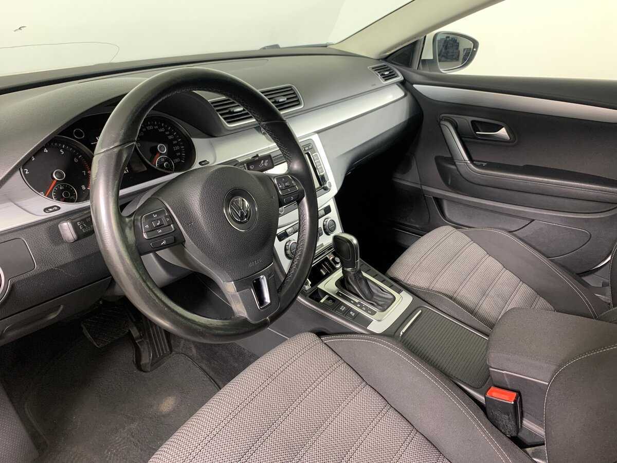Купить Volkswagen Passat CC с пробегом. Фото: #11