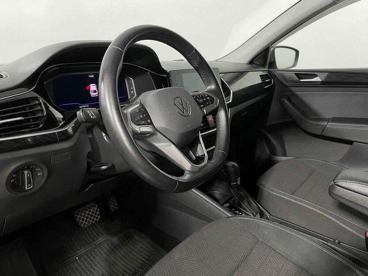 Купить Volkswagen Polo с пробегом. Фото: #12