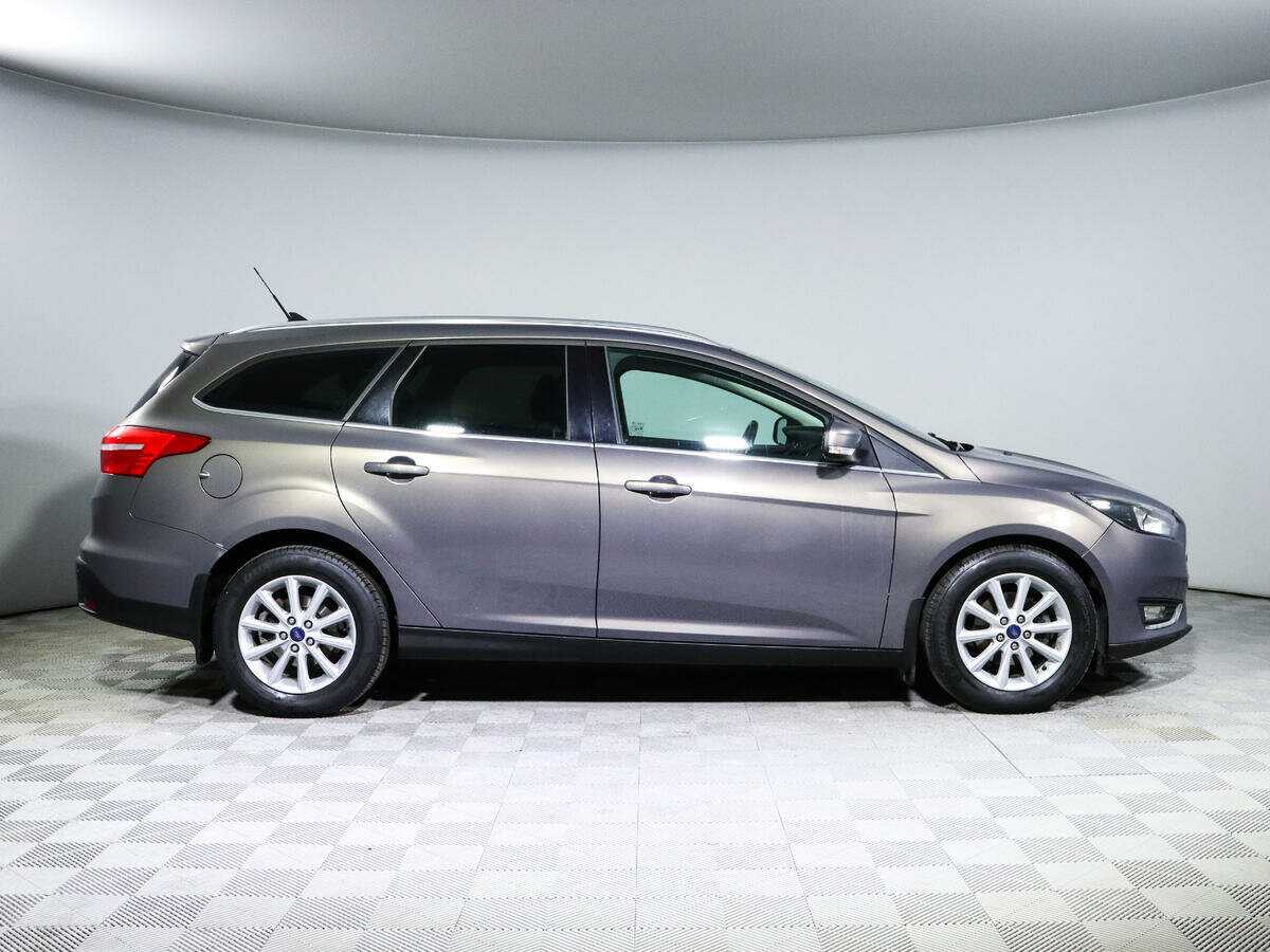 Купить Ford Focus с пробегом. Фото: #3