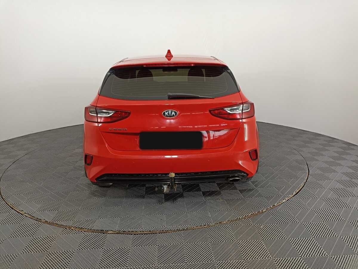 Купить Kia Ceed с пробегом. Фото: #4