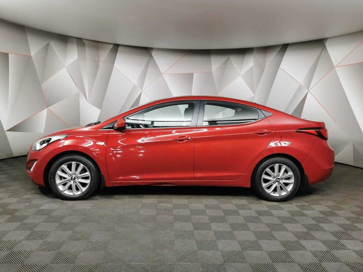 Купить Hyundai Elantra с пробегом. Фото: #4
