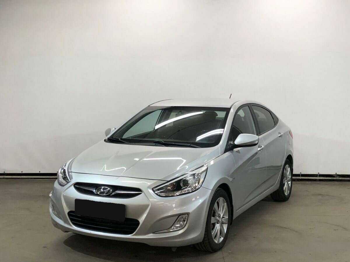 Купить Hyundai Solaris с пробегом. Фото: #0