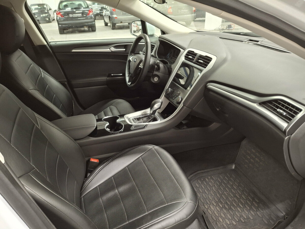 Купить Ford Mondeo с пробегом. Фото: #10