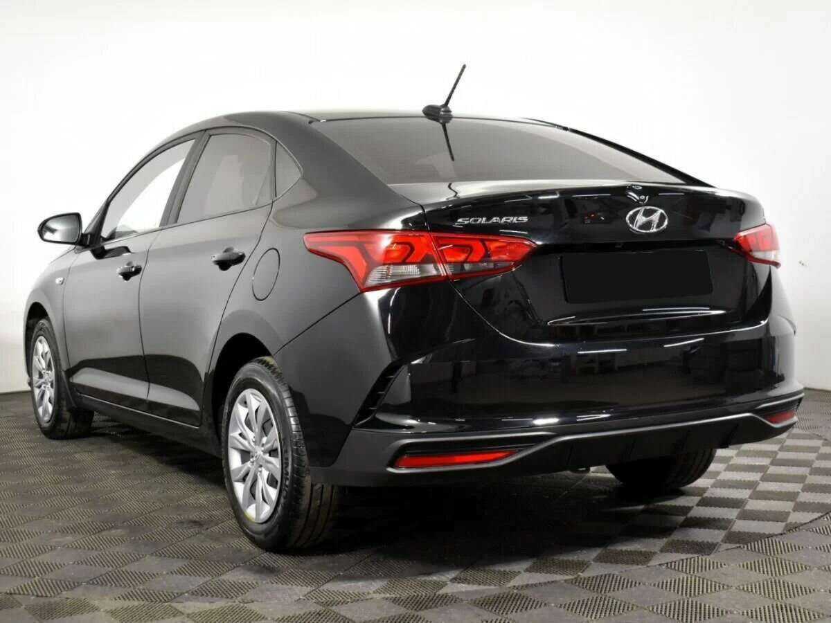 Купить Hyundai Solaris с пробегом. Фото: #3