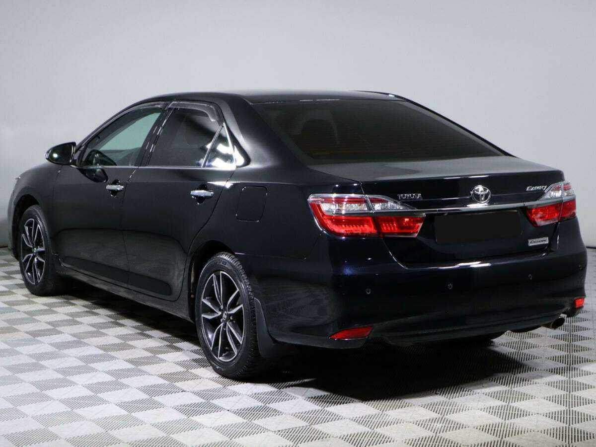Купить Toyota Camry с пробегом. Фото: #4
