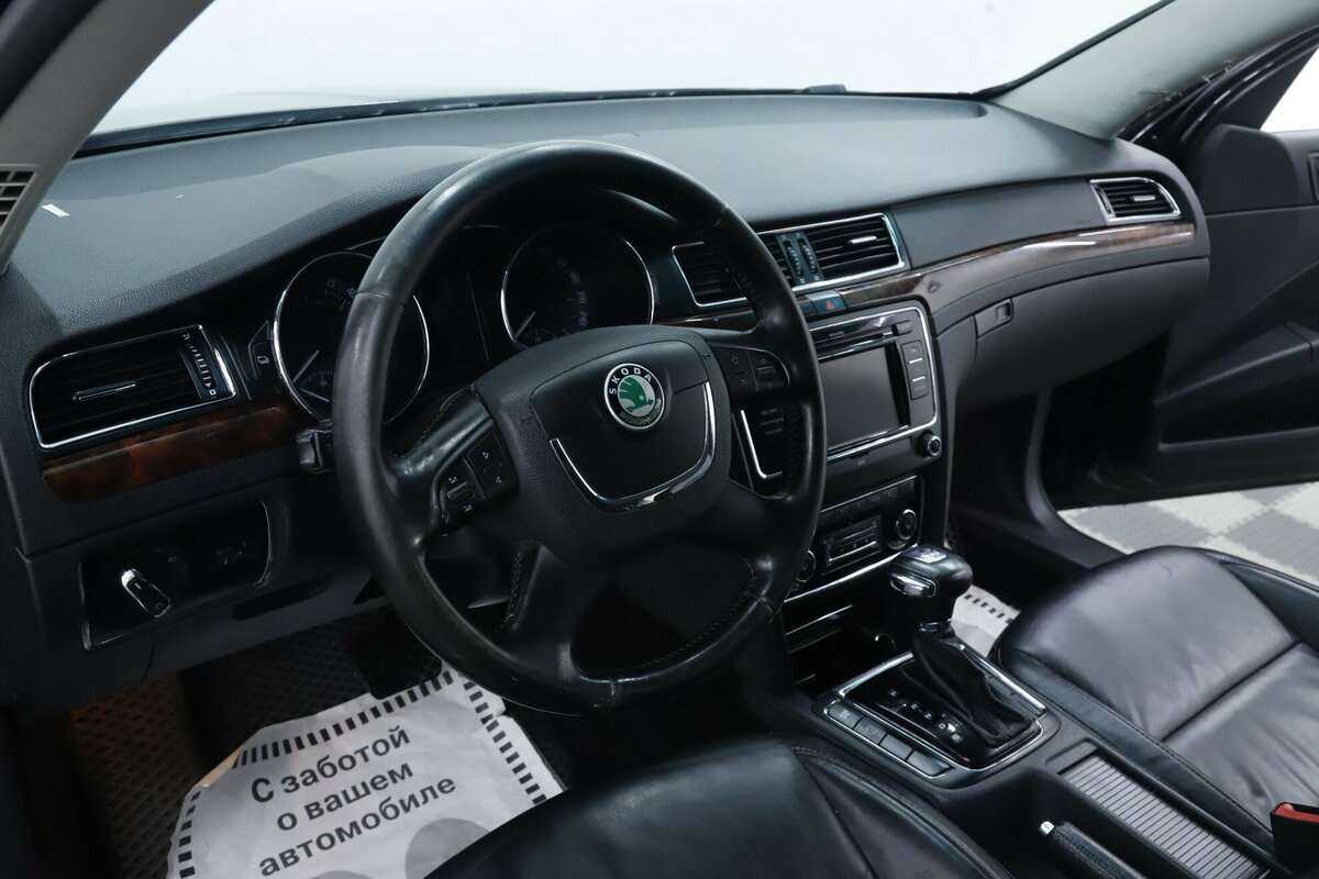 Купить Skoda Superb с пробегом. Фото: #7