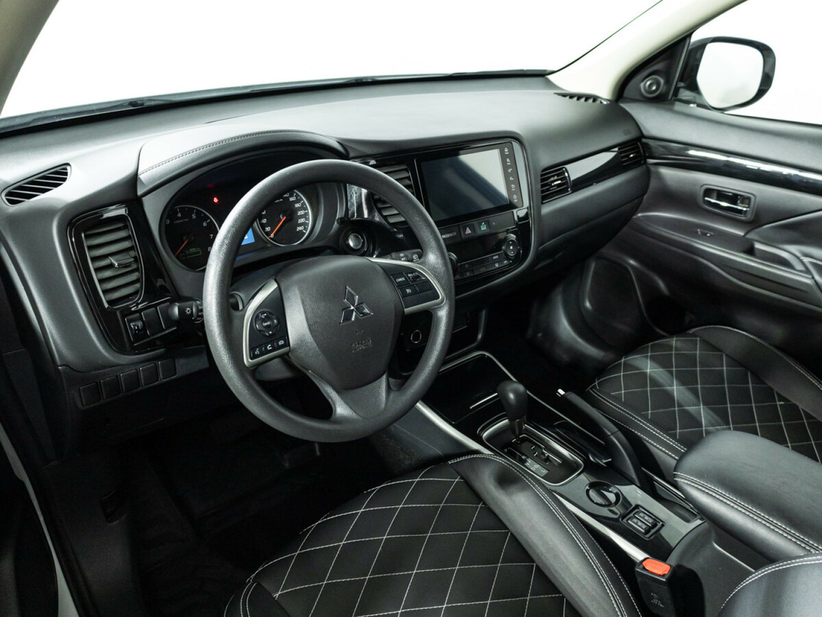 Купить Mitsubishi Outlander с пробегом. Фото: #8
