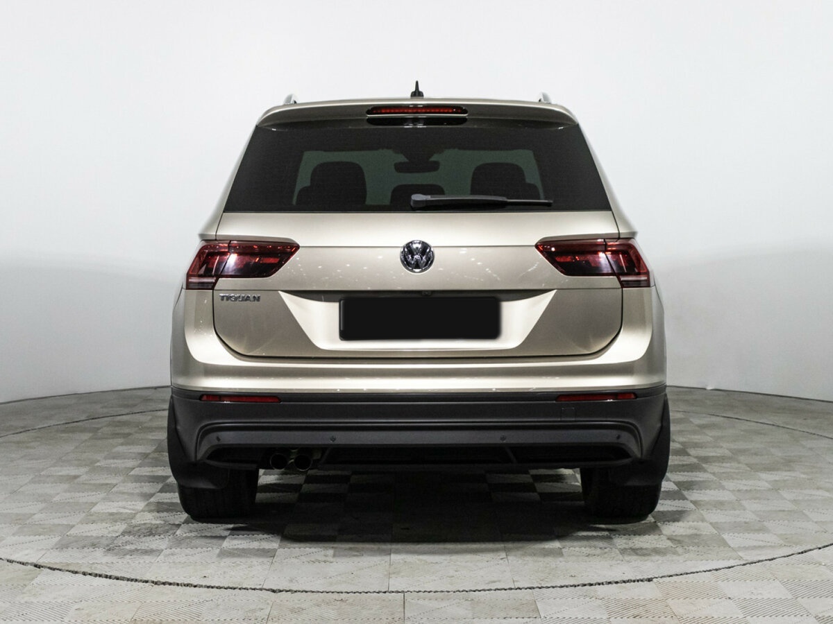 Купить Volkswagen Tiguan с пробегом. Фото: #5