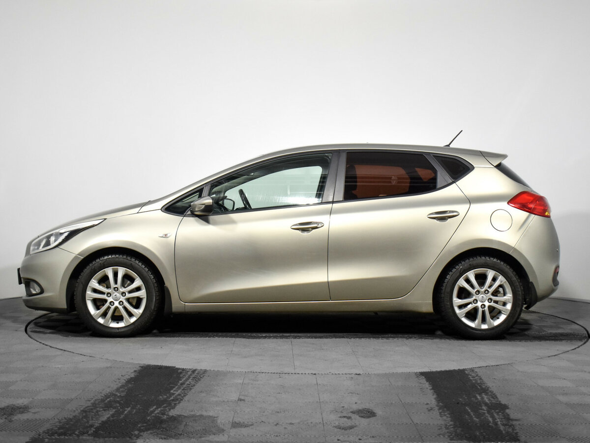 Купить Kia Ceed с пробегом. Фото: #7