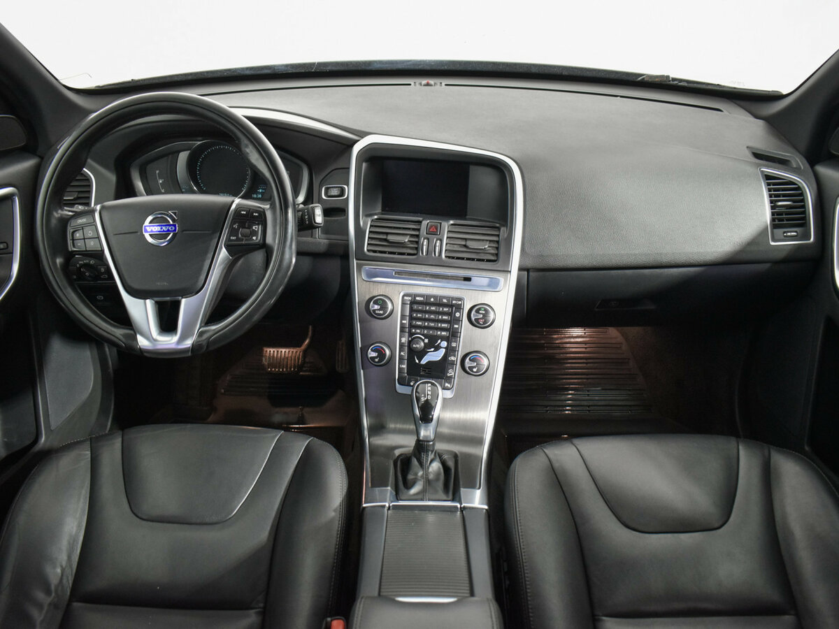 Купить Volvo XC60 с пробегом. Фото: #12