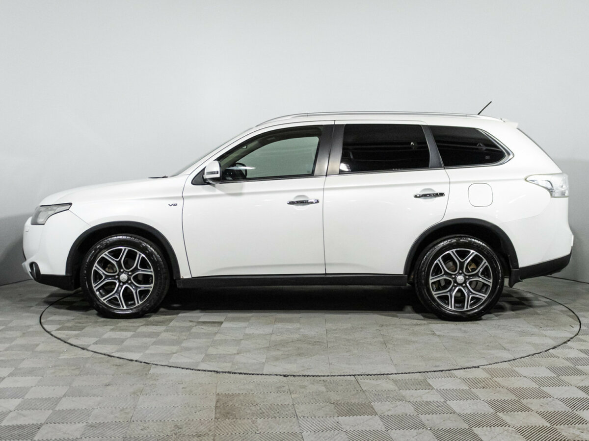 Купить Mitsubishi Outlander с пробегом. Фото: #7