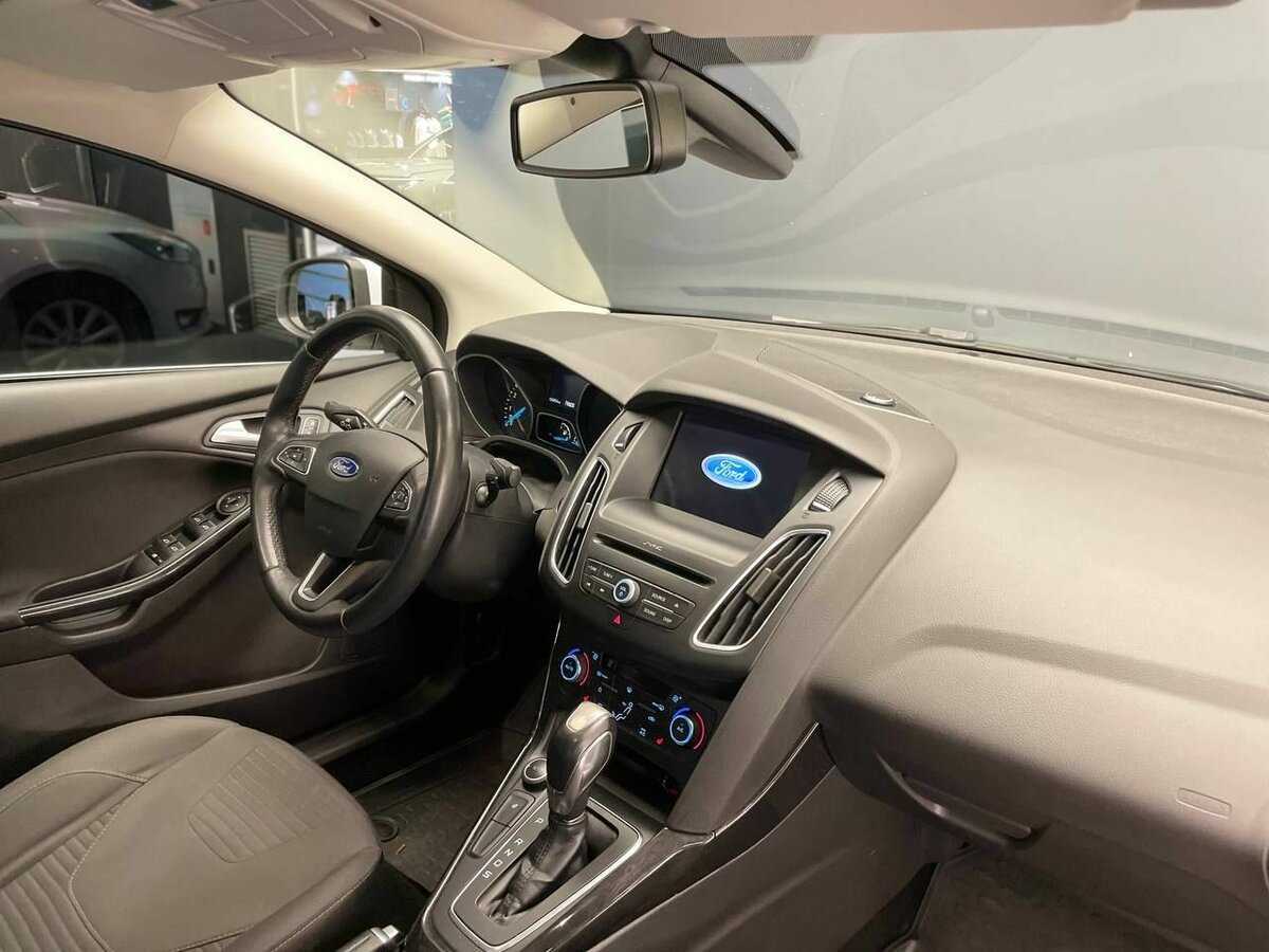 Купить Ford Focus с пробегом. Фото: #18