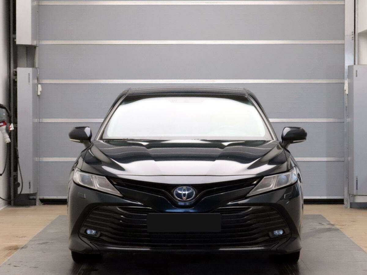 Купить Toyota Camry с пробегом. Фото: #1