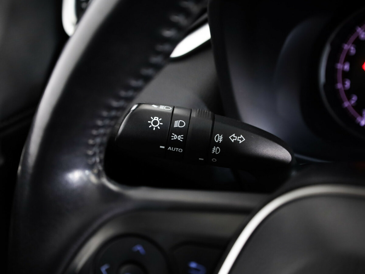 Купить Toyota RAV4 с пробегом. Фото: #11