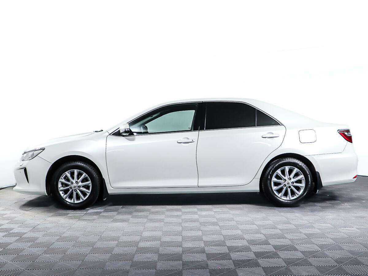 Купить Toyota Camry с пробегом. Фото: #7