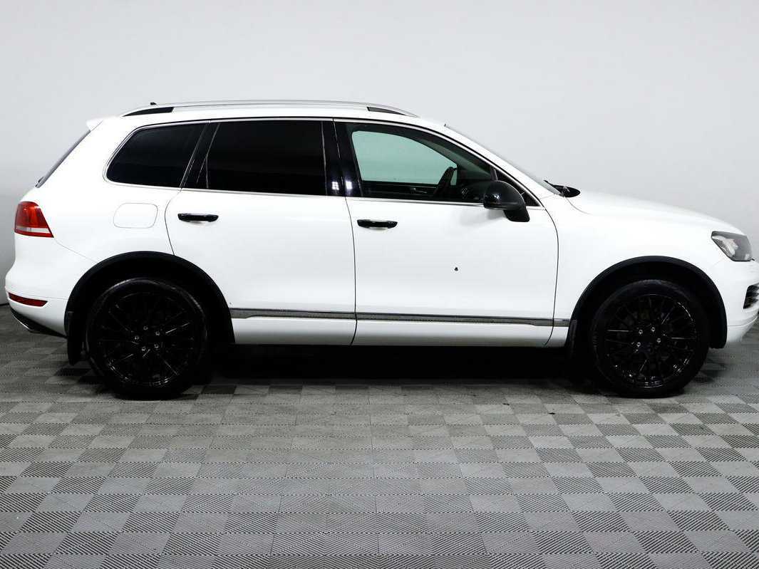 Купить Volkswagen Touareg с пробегом. Фото: #3