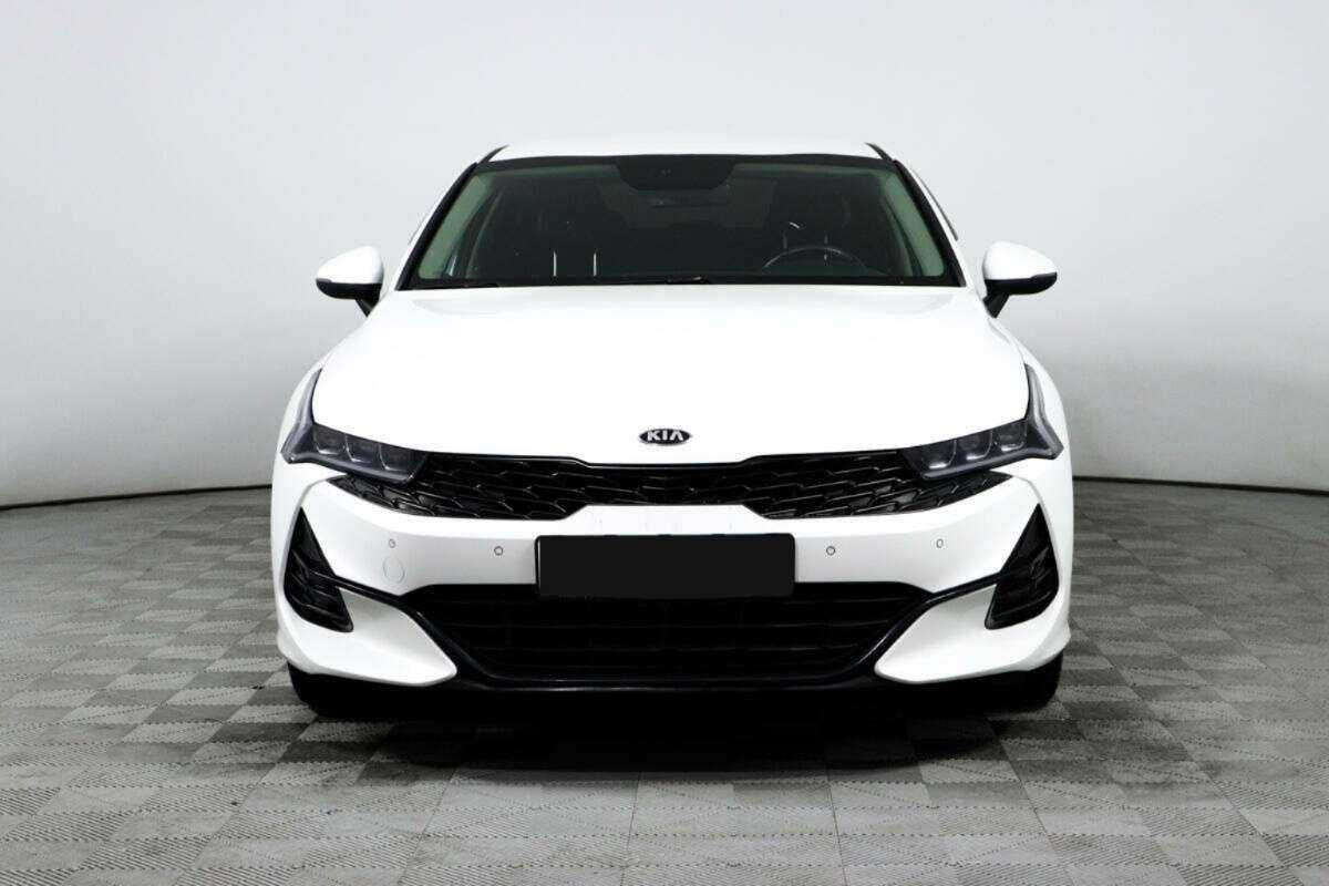Купить Kia K5 с пробегом. Фото: #1