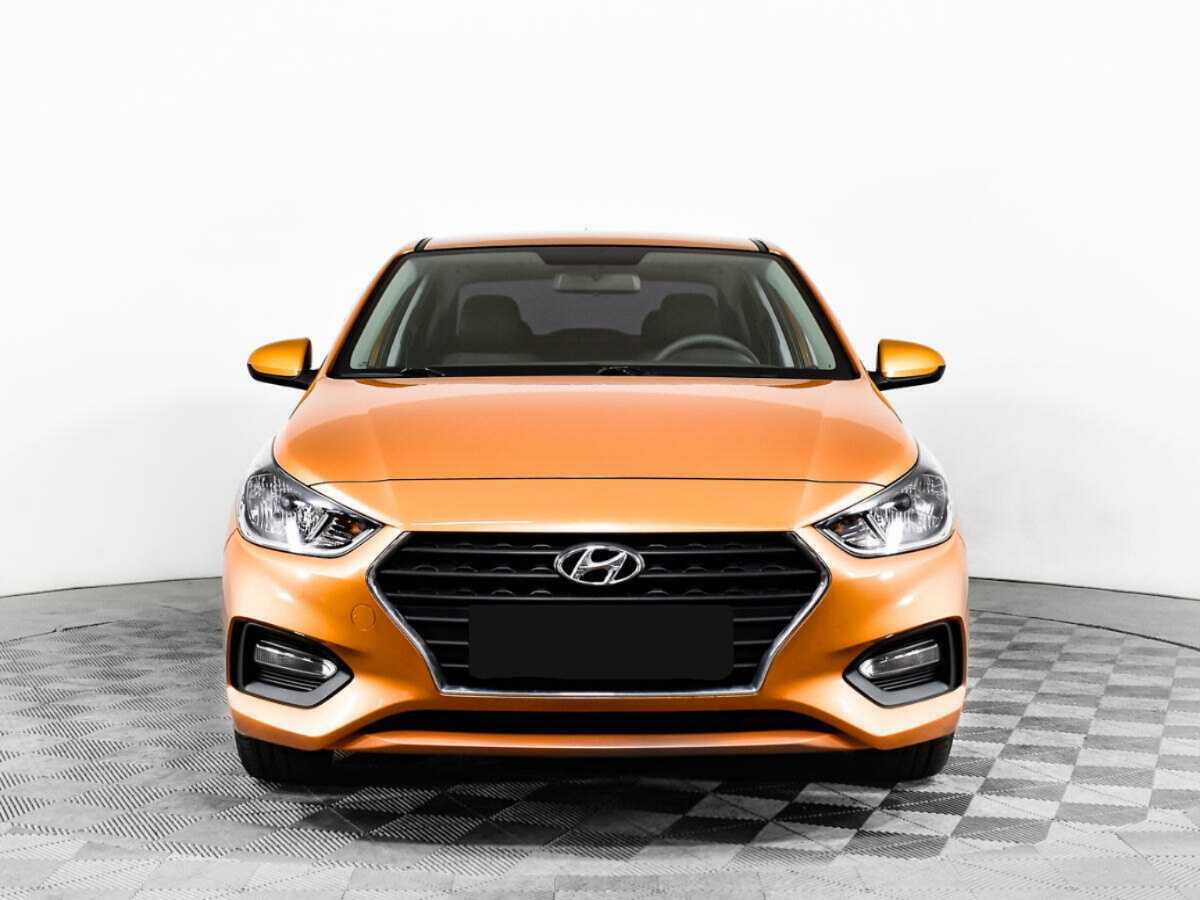 Купить Hyundai Solaris с пробегом. Фото: #1