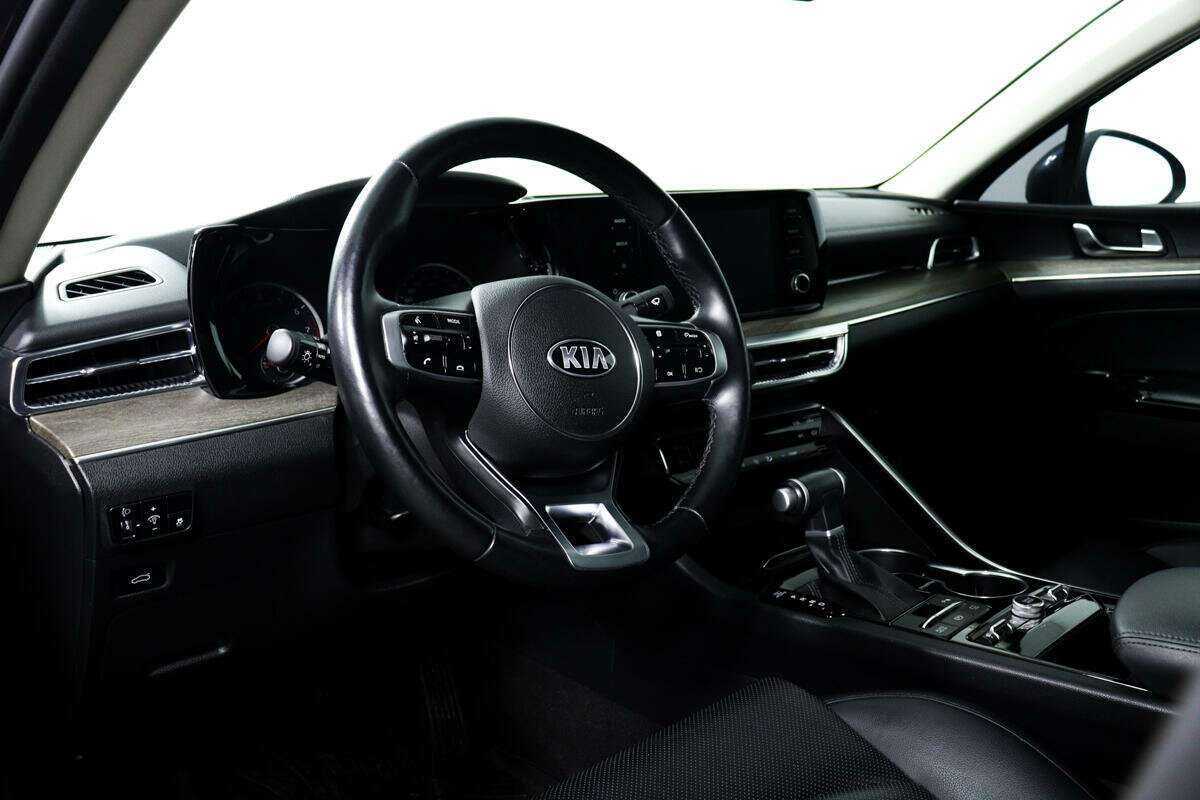 Купить Kia K5 с пробегом. Фото: #12