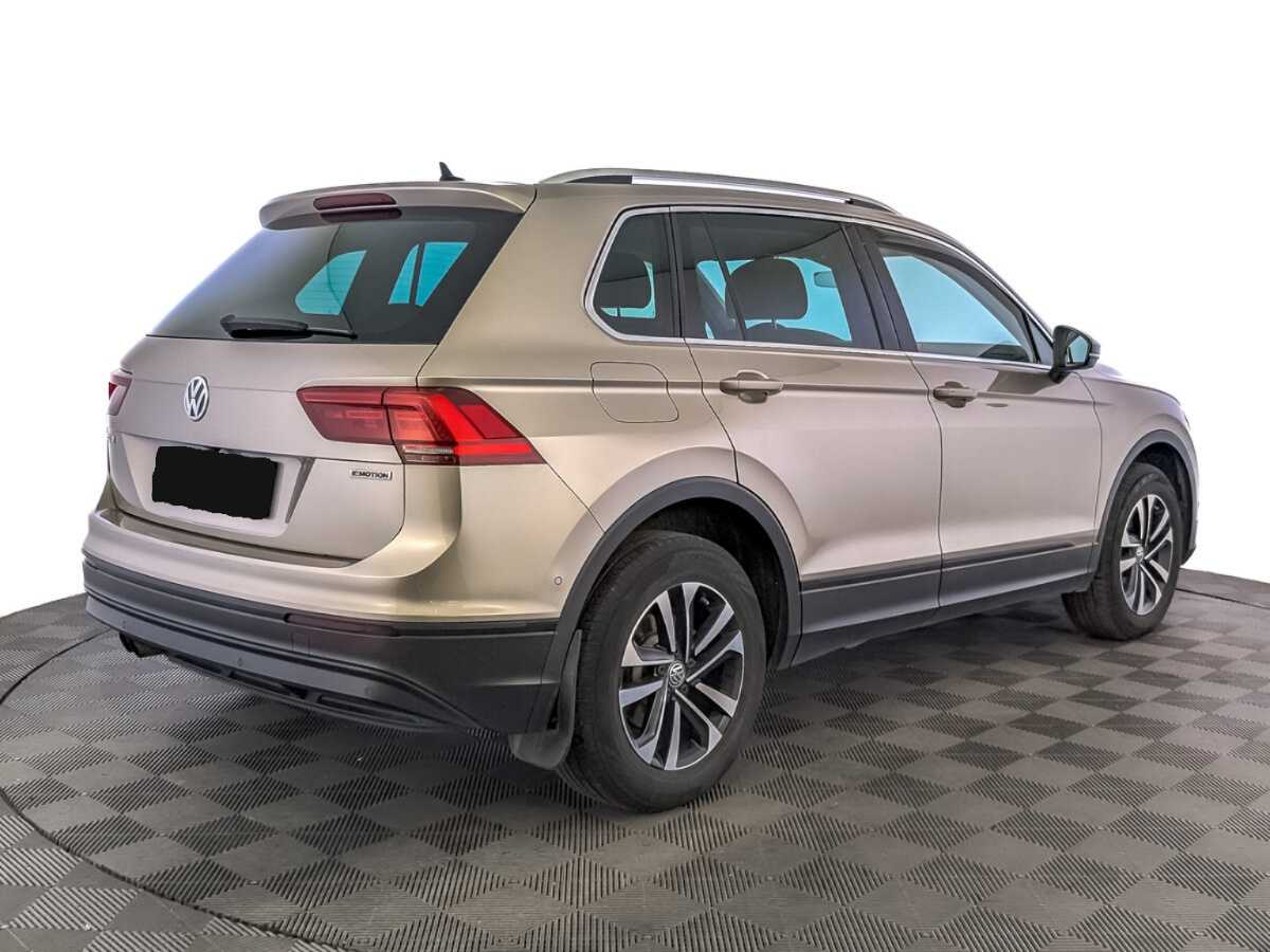 Купить Volkswagen Tiguan с пробегом. Фото: #4