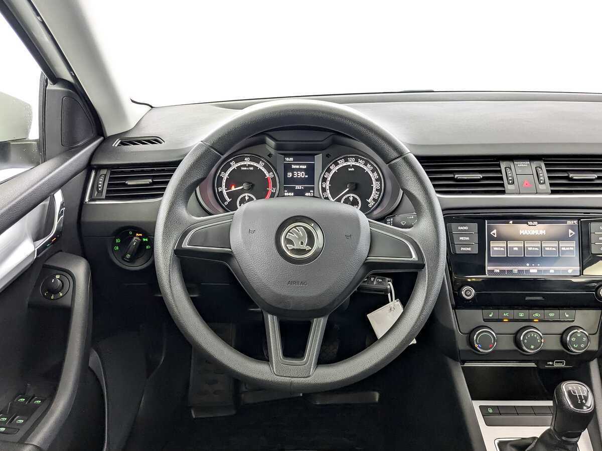 Купить Skoda Octavia с пробегом. Фото: #16