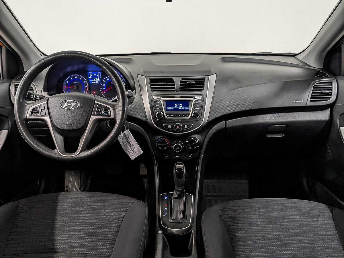 Купить Hyundai Solaris с пробегом. Фото: #11