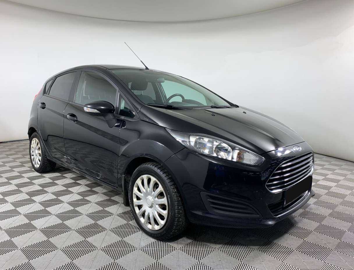 Купить Ford Fiesta с пробегом. Фото: #2