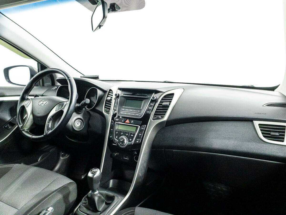Купить Hyundai i30 с пробегом. Фото: #8