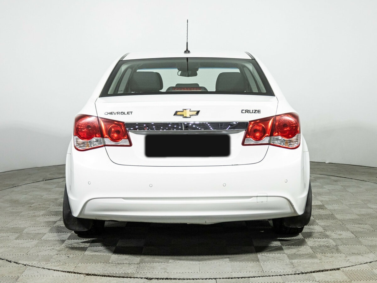 Купить Chevrolet Cruze с пробегом. Фото: #5