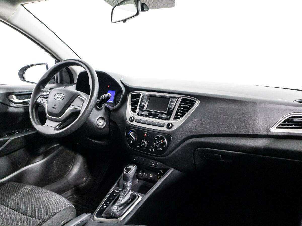 Купить Hyundai Solaris с пробегом. Фото: #8