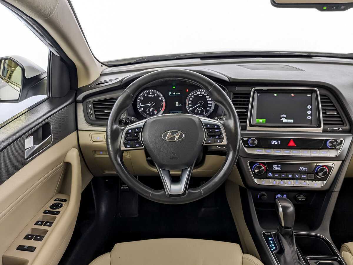 Купить Hyundai Sonata с пробегом. Фото: #21