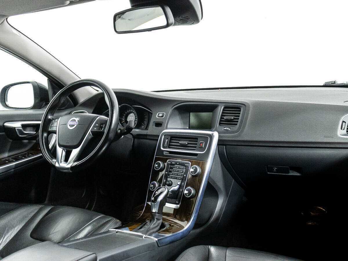 Купить Volvo S60 с пробегом. Фото: #8