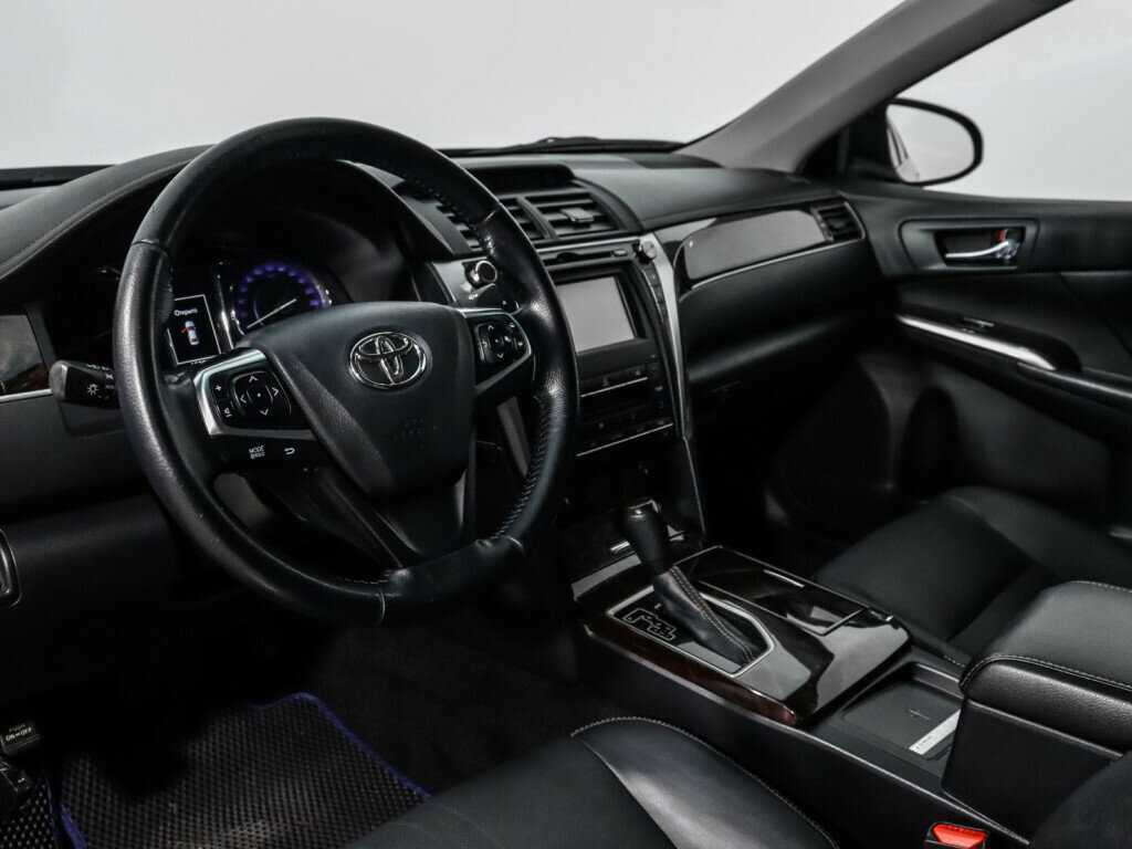 Купить Toyota Camry с пробегом. Фото: #8