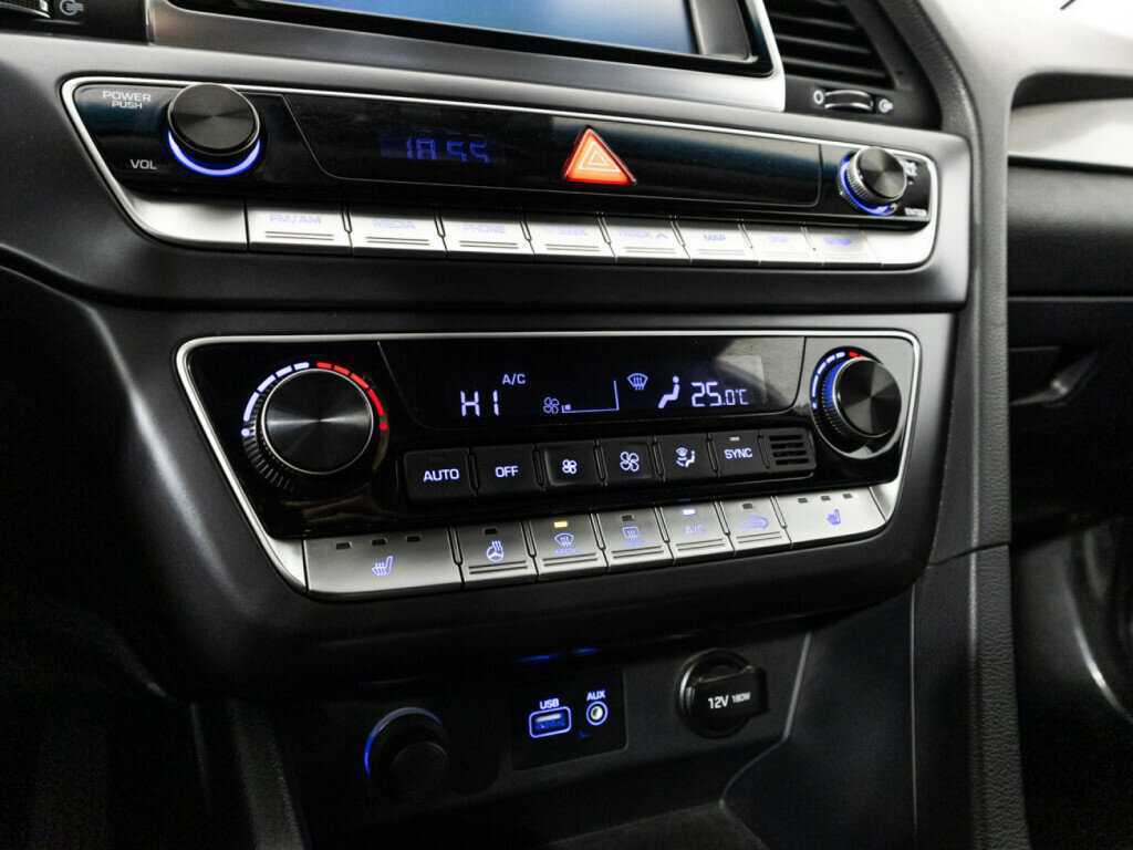 Купить Hyundai Sonata с пробегом. Фото: #16