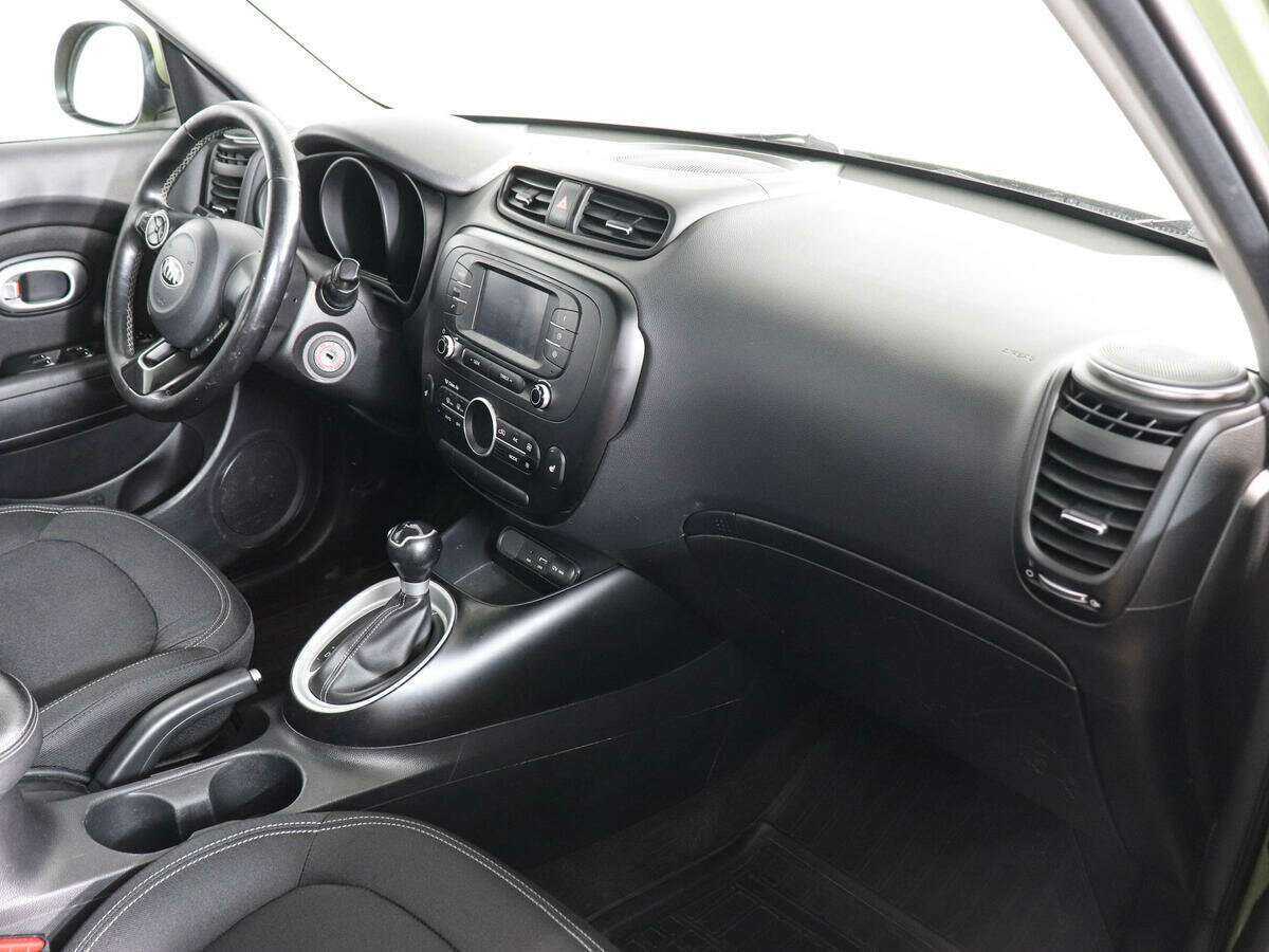 Купить Kia Soul с пробегом. Фото: #9