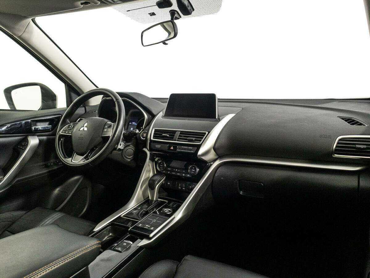 Купить Mitsubishi Eclipse Cross с пробегом. Фото: #6