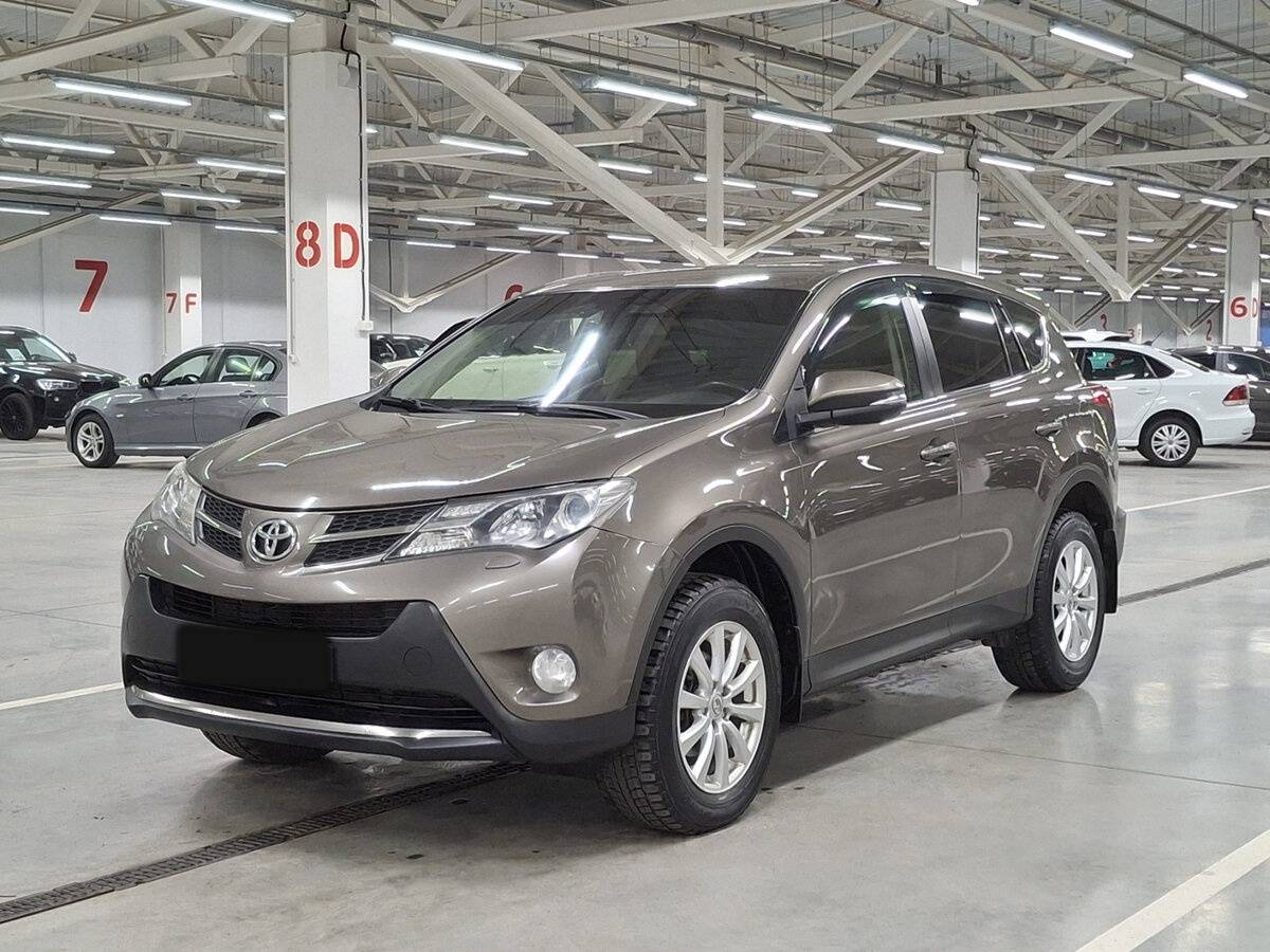 Купить Toyota RAV4 с пробегом. Посмотреть фото