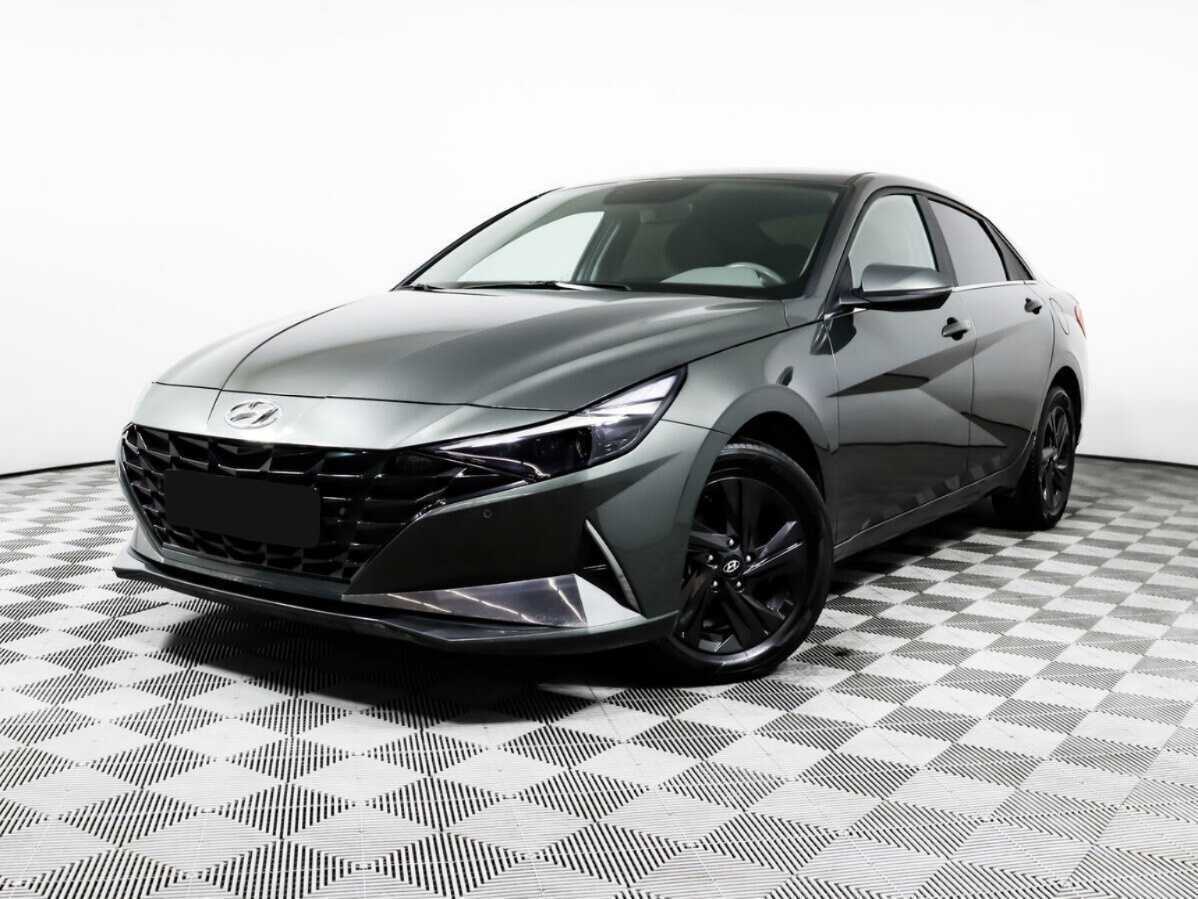 Купить Hyundai Elantra с пробегом. Посмотреть фото