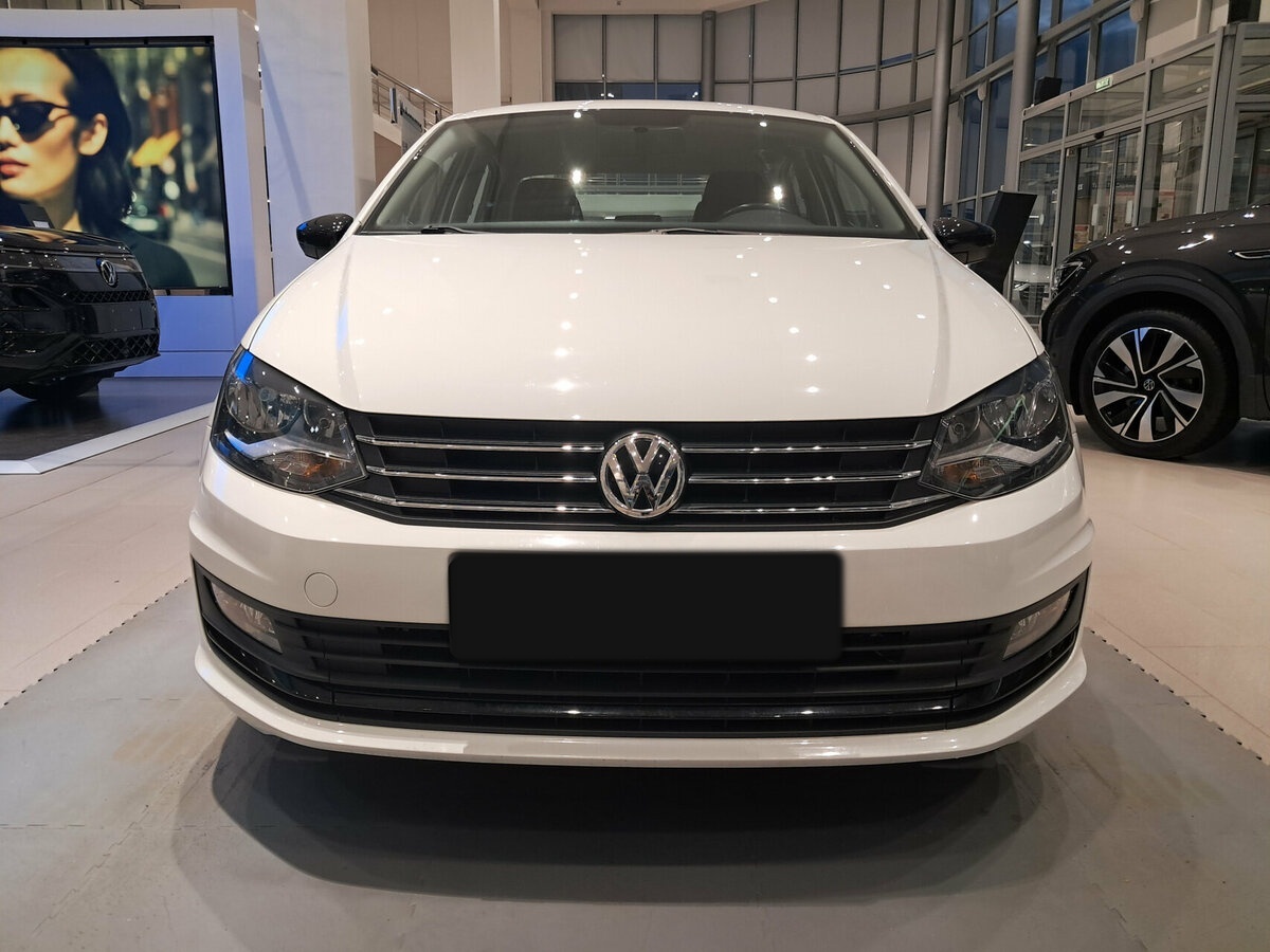 Купить Volkswagen Polo с пробегом. Фото: #1