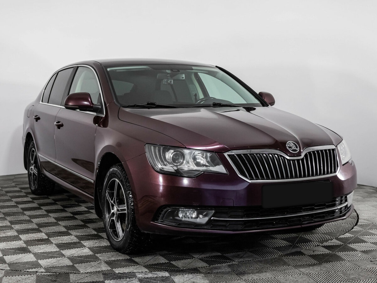 Купить Skoda Superb с пробегом. Фото: #2