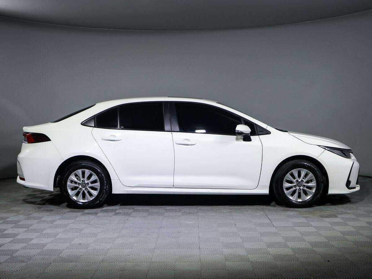 Купить Toyota Corolla с пробегом. Фото: #3
