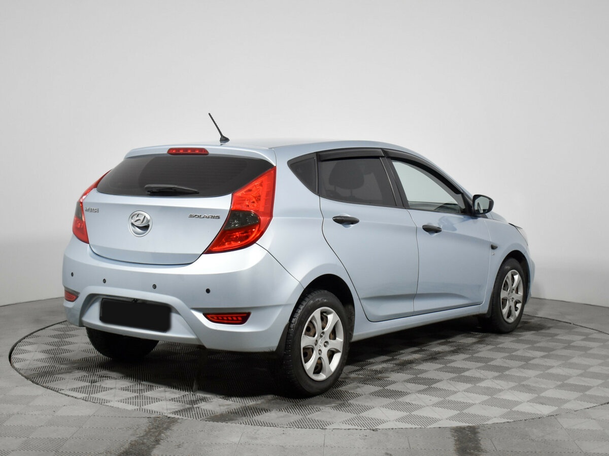 Купить Hyundai Solaris с пробегом. Фото: #4