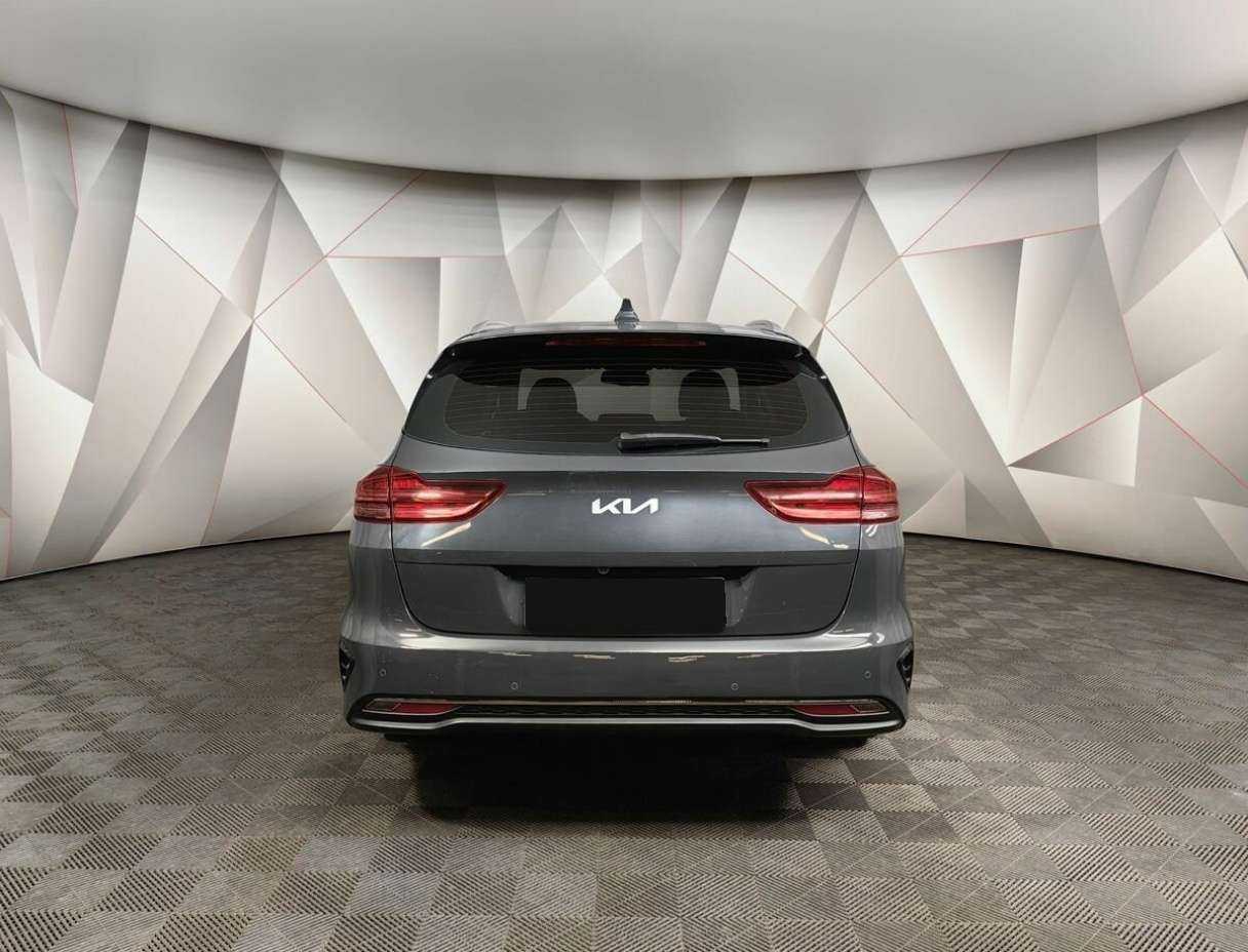 Купить Kia Ceed с пробегом. Фото: #7