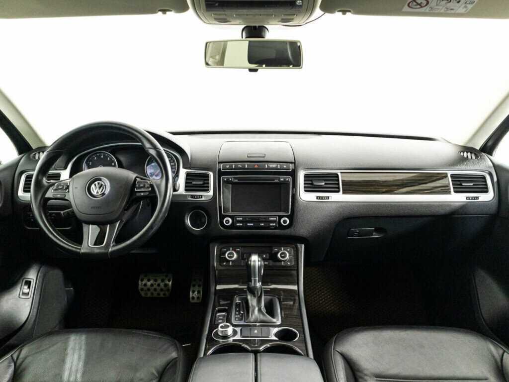 Купить Volkswagen Touareg с пробегом. Фото: #12
