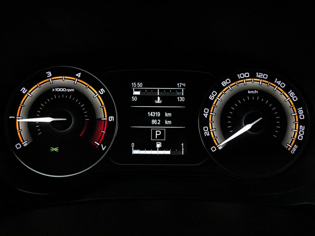 Купить Lada (ВАЗ) Vesta с пробегом. Фото: #11