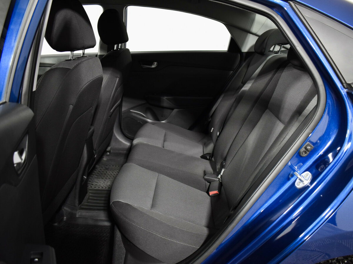 Купить Hyundai Solaris с пробегом. Фото: #10